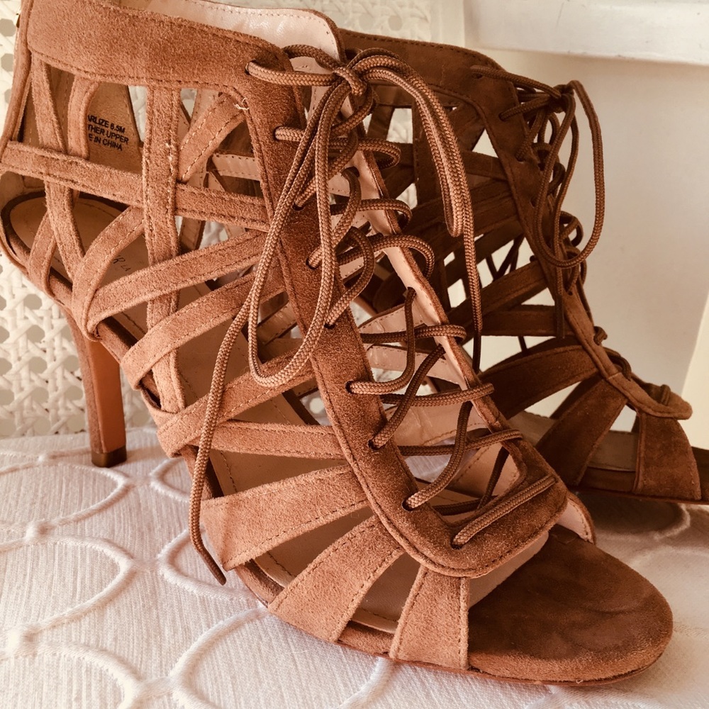 Pour La Victoire Tan Suede Charlize Cage Heels